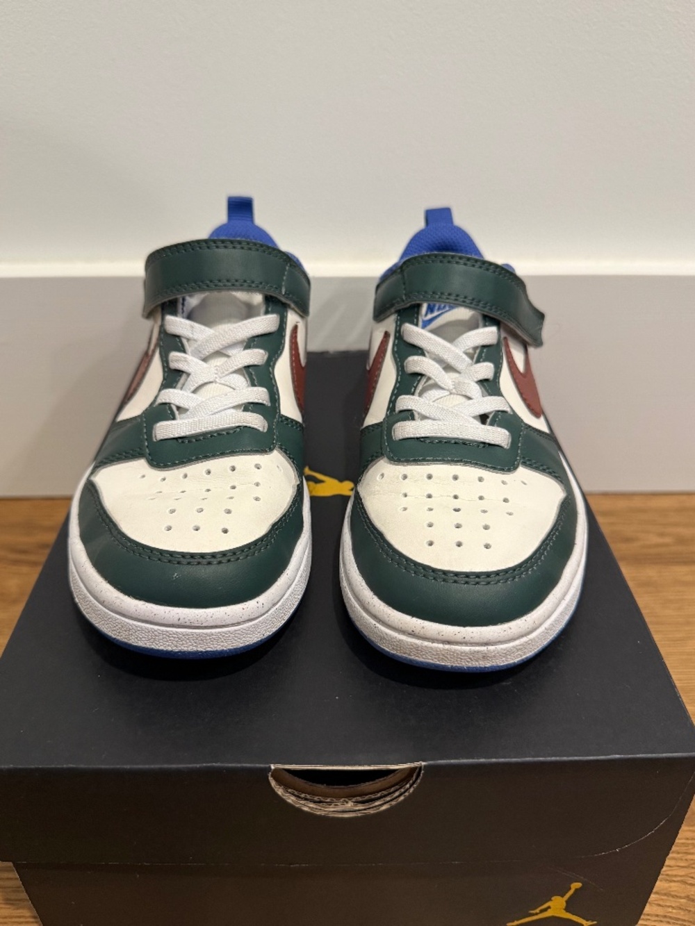 Nike Court Borough Low Recraft Kids Size 13C Green